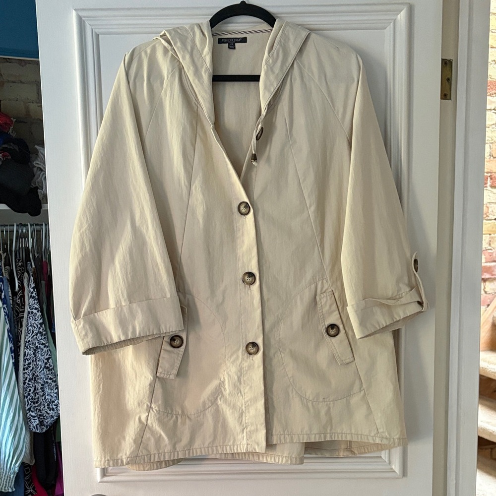 Plus size Women's Cream Hooded Jacket